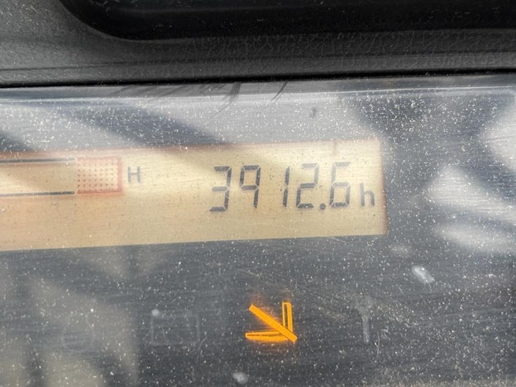 2011-toyota-8fgu30-image-37