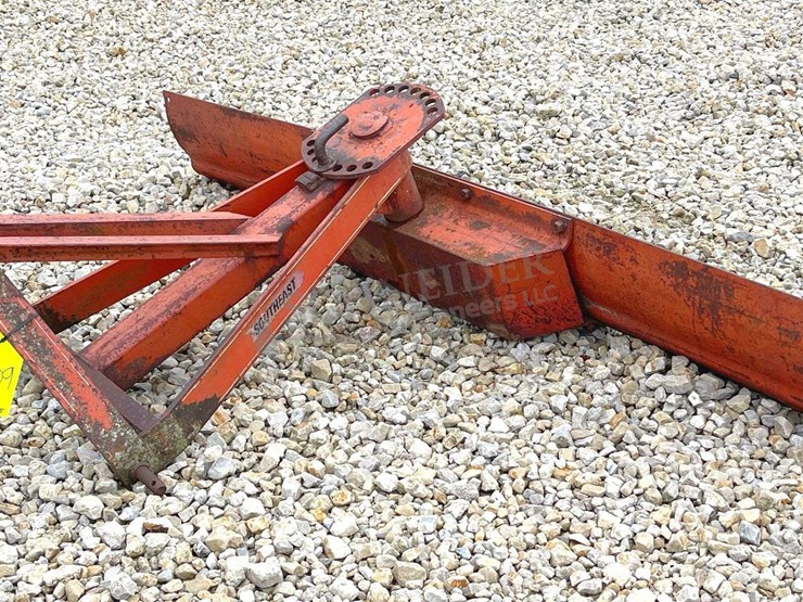 southeast-8'-3-point-grader-blade-image-2