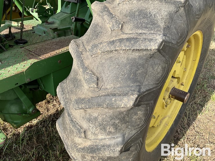 1980-john-deere-2940-image-18