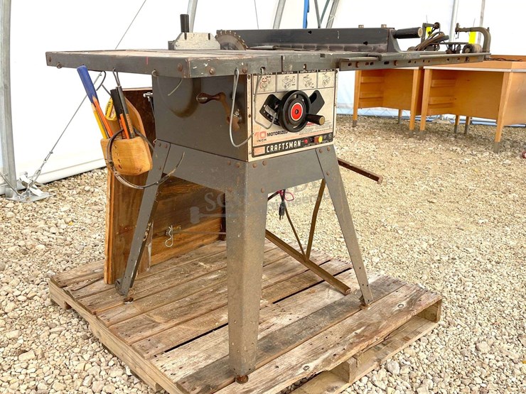 craftsman-10"-table-saw-on-stand-image-1