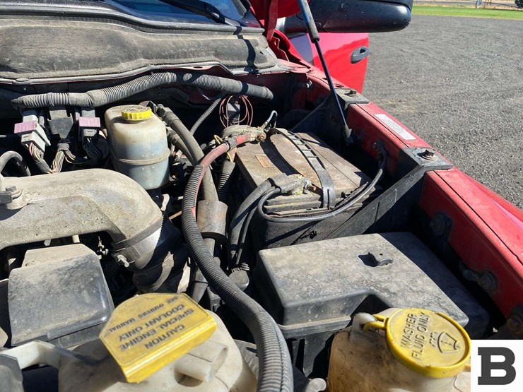 2004-dodge-ram-3500-image-37