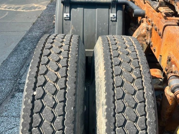 2018-western-star-4900-image-10