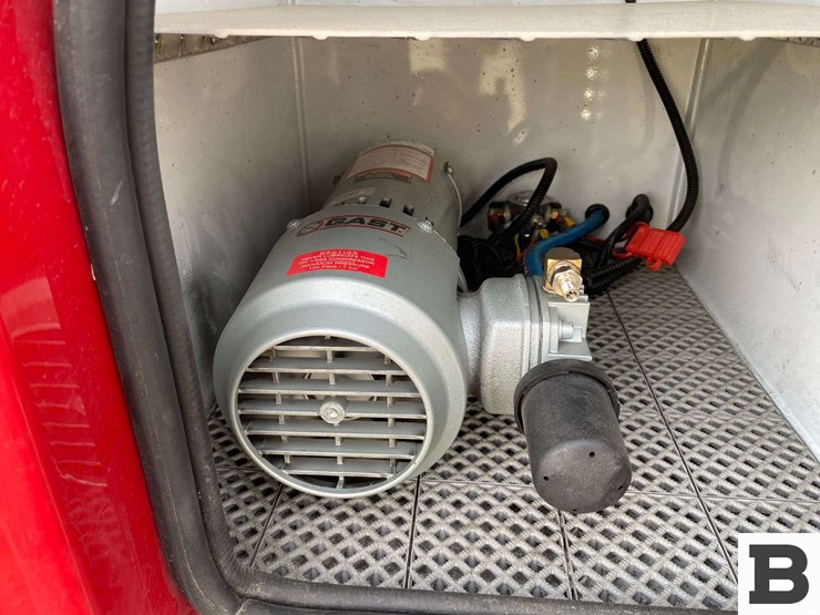 2011-ford-f450-image-36