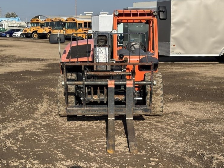 2017-jlg-g5-18a-image-6