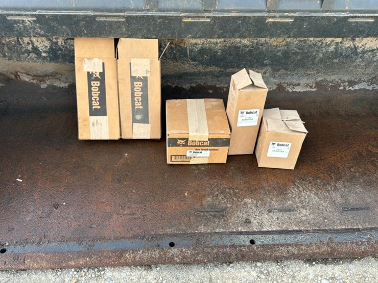 2020-bobcat-t870-image-51