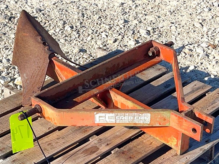 fred-cain-3-pt.-1-bottom-middle-buster-plow,-from-the-estate-of-dr.-ken-buchmann-image-3