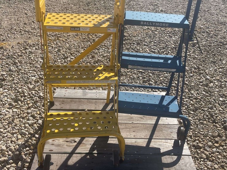 2--folding-30"-tall-metal-utility-stairs-image-4