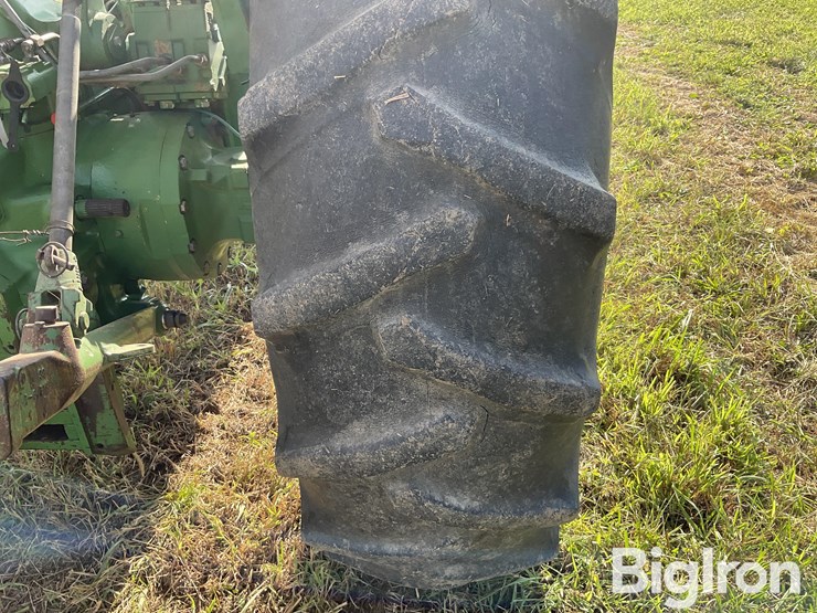 1980-john-deere-2940-image-17