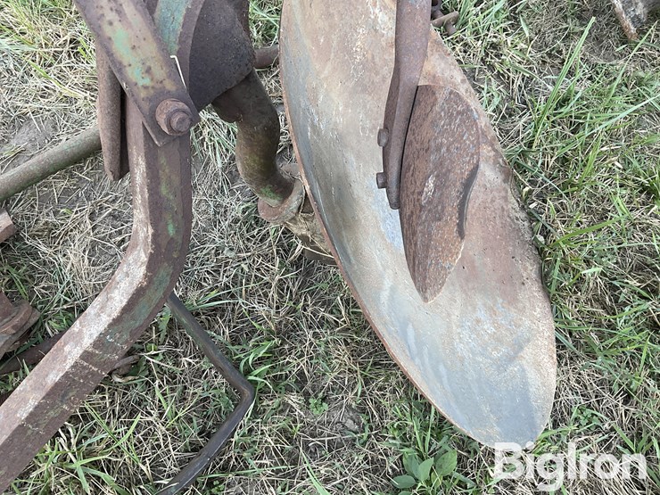 john-deere-100-image-7