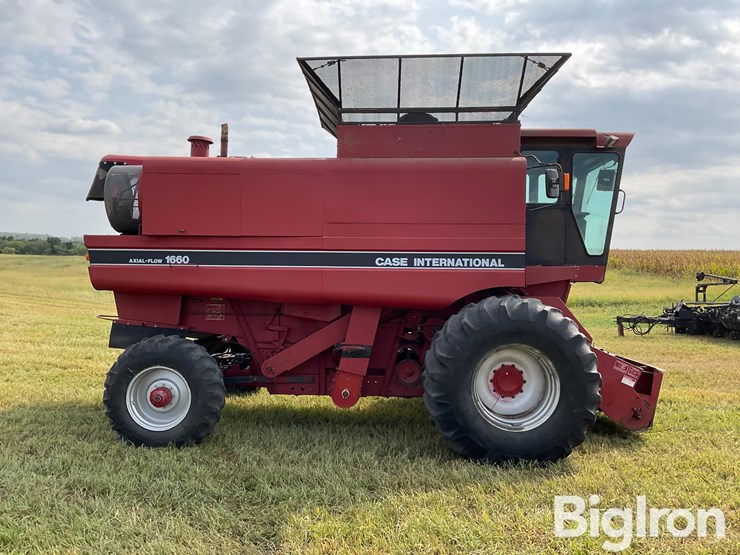 1991-case-ih-1660-image-4