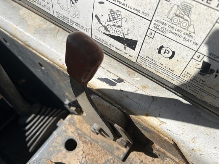 bobcat-t200-image-40