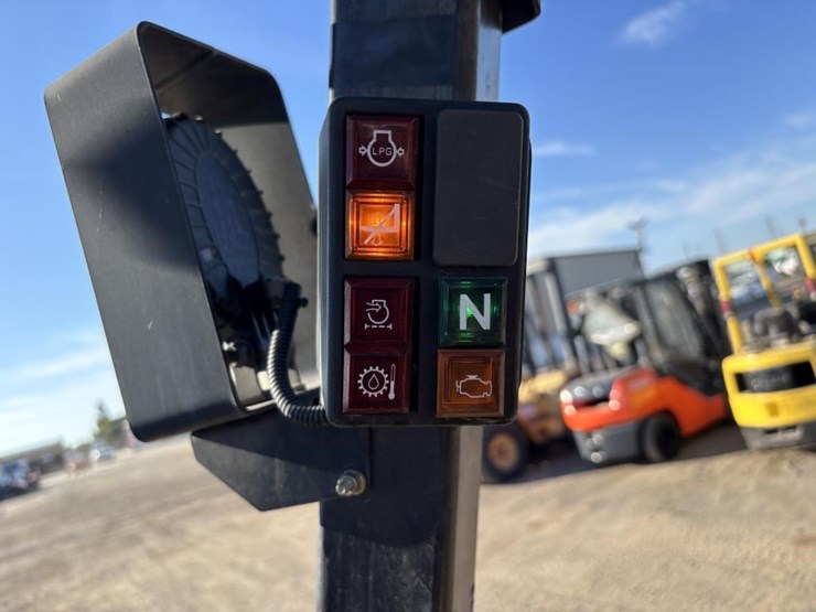 caterpillar-gc35k-image-25