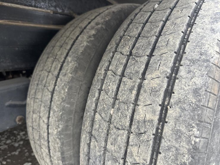 #5004-•-1996-t-e-ent.-stfrp-2-s-6-two-car-race-semi-traile-image-53