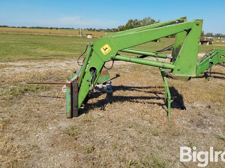 john-deere-148-image-8