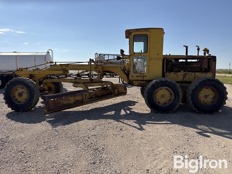 caterpillar-12-image-8