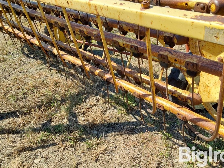 new-holland-258-image-18