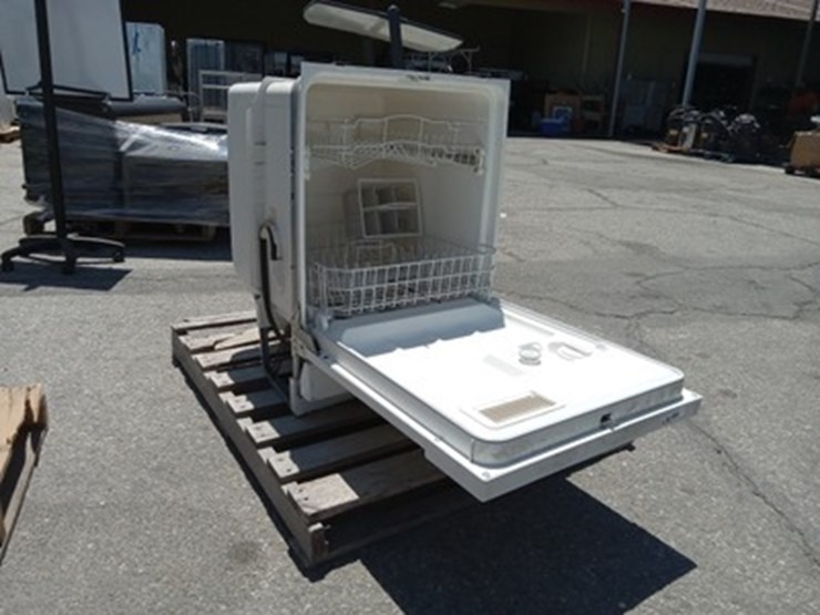 lot#--americana-dishwasher-image-2