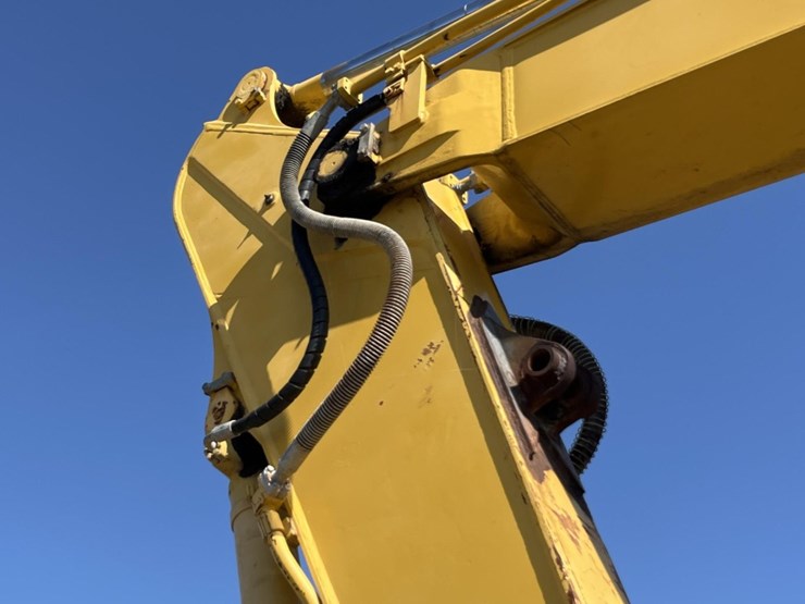 komatsu-pc228us-lc-image-39