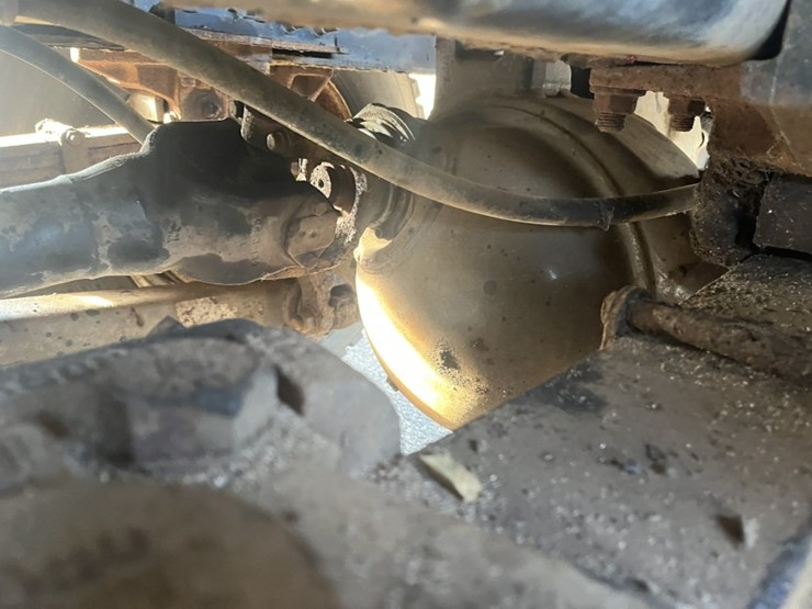 2011-international-7600-image-99