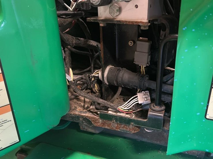 2017-jlg-e400a-image-16