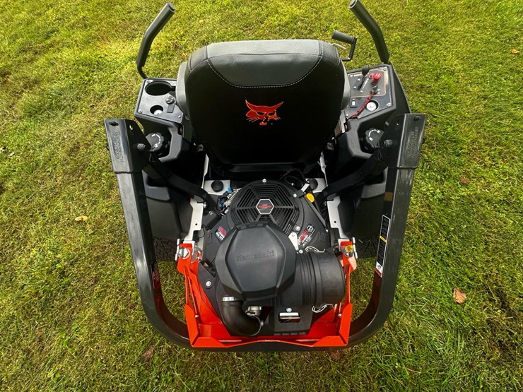 #144-•-2024-bobcat-zt7000-mower-image-5