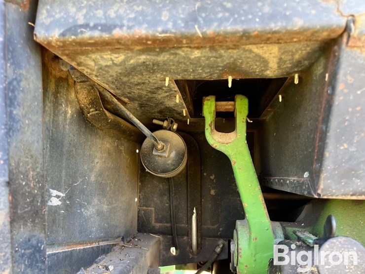 1984-john-deere-2950-image-14