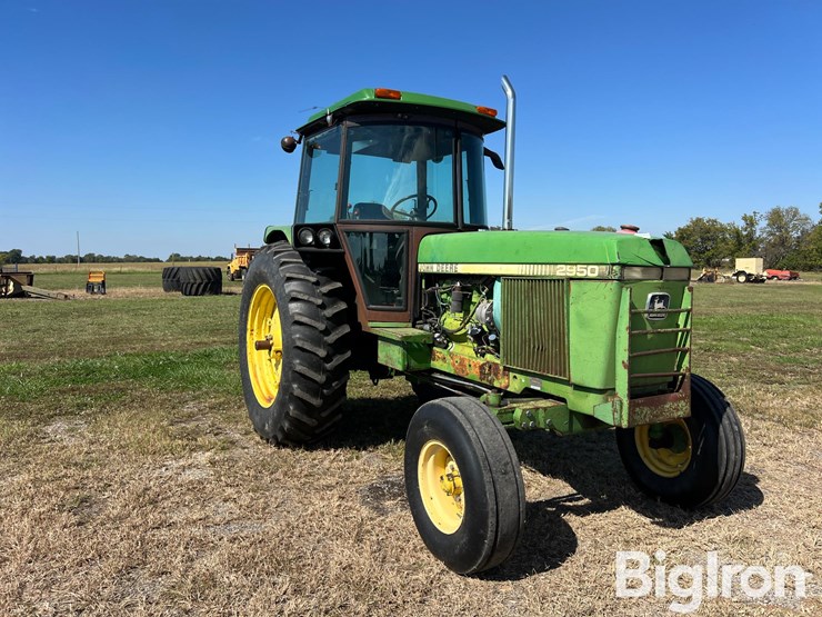 1984-john-deere-2950-image-3