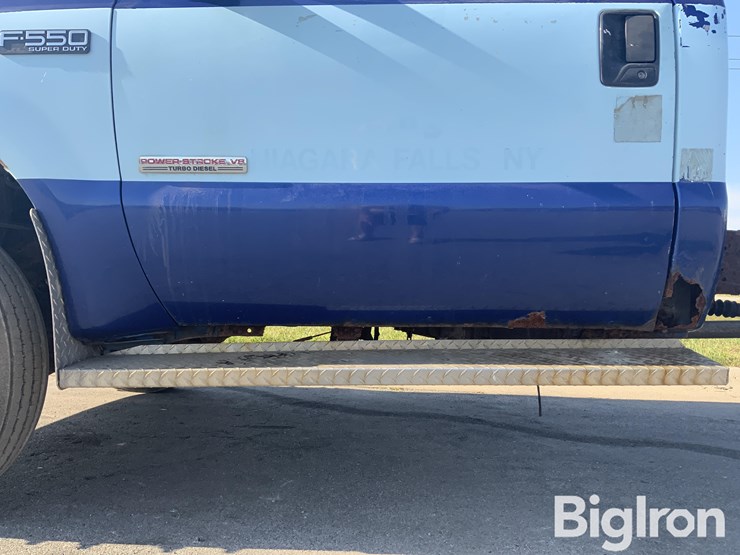2003-ford-f550-xl-image-13