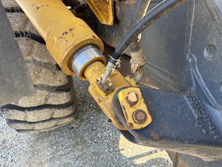 2008-komatsu-hm400-2-image-52