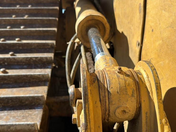 1989-caterpillar-d4h-image-42