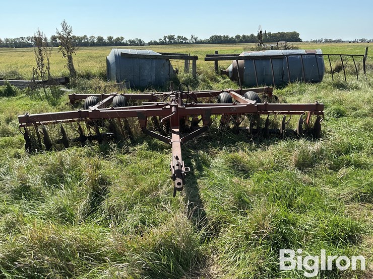 massey-ferguson-620-image-2