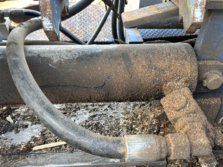 2016-caterpillar-c2.2-image-20