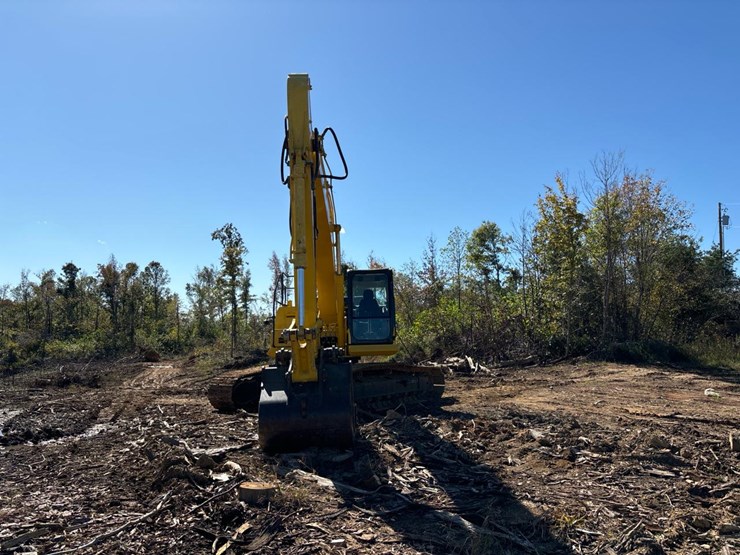 2014-komatsu-pc210-lc-10-image-4