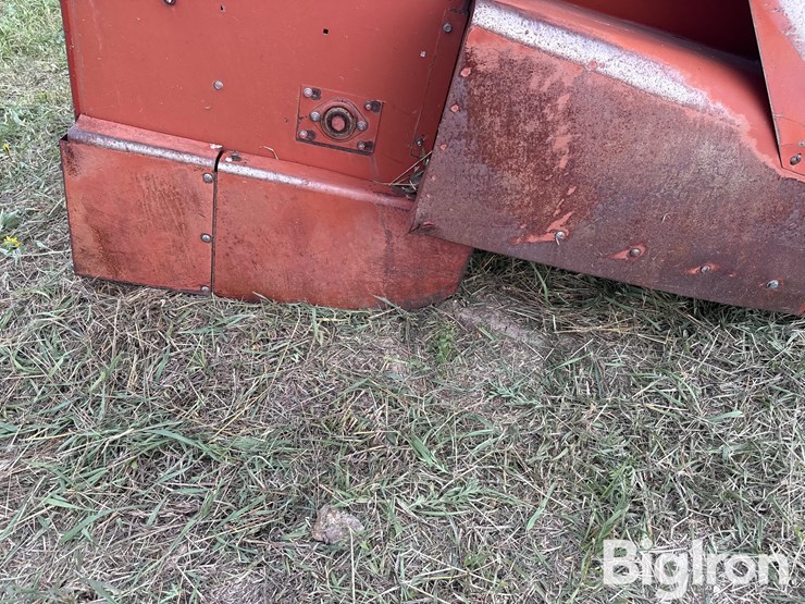 international-883-image-12