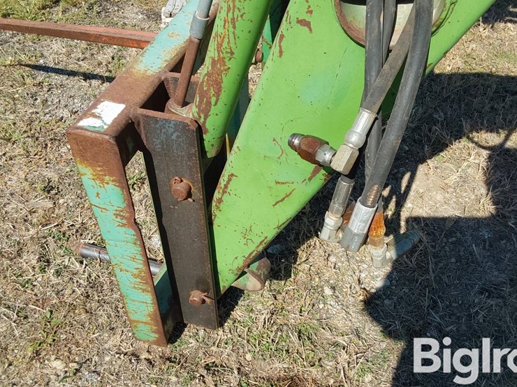 john-deere-148-image-9