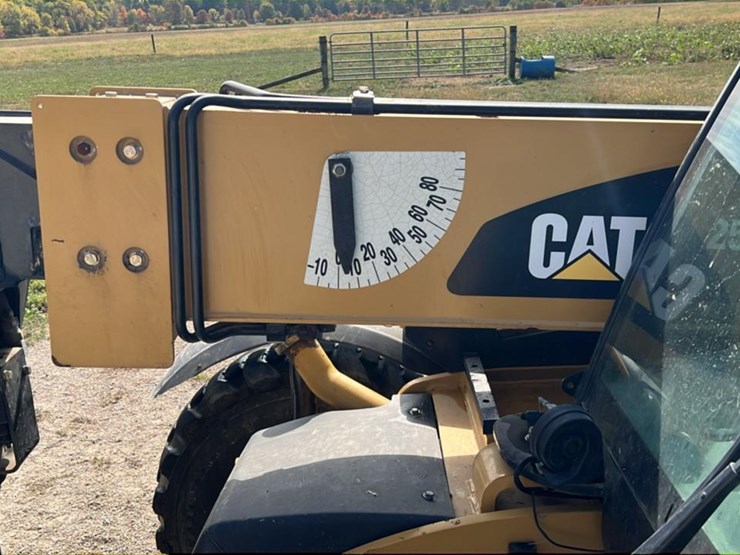 #102-•-2015-cat-th225c-telehandler-image-25