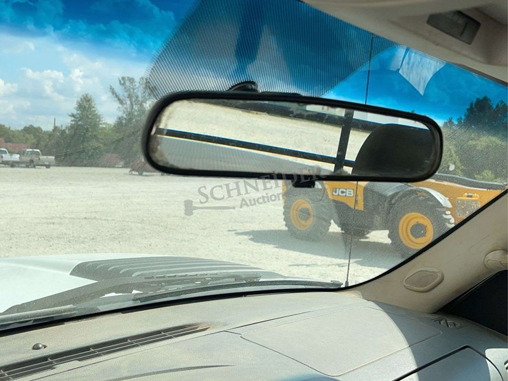 2012-chevrolet-3500-image-47