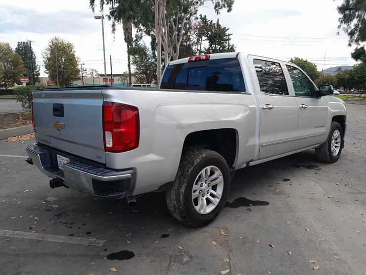 2018-chevrolet-silverado-image-4