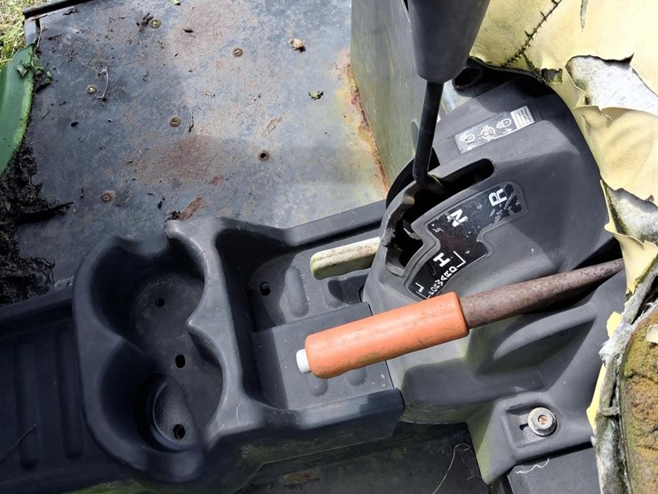 2012-john-deere-gator-hpx-image-10