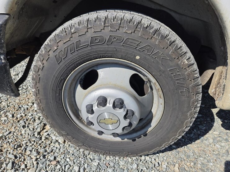 #5013-•-2015-chevrolet-4500-box-truck-image-80