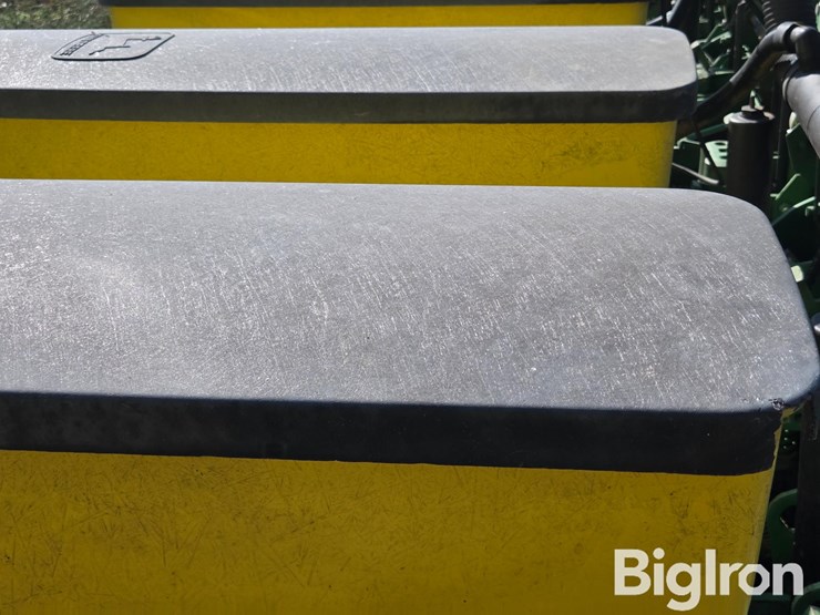 john-deere-7200-image-11