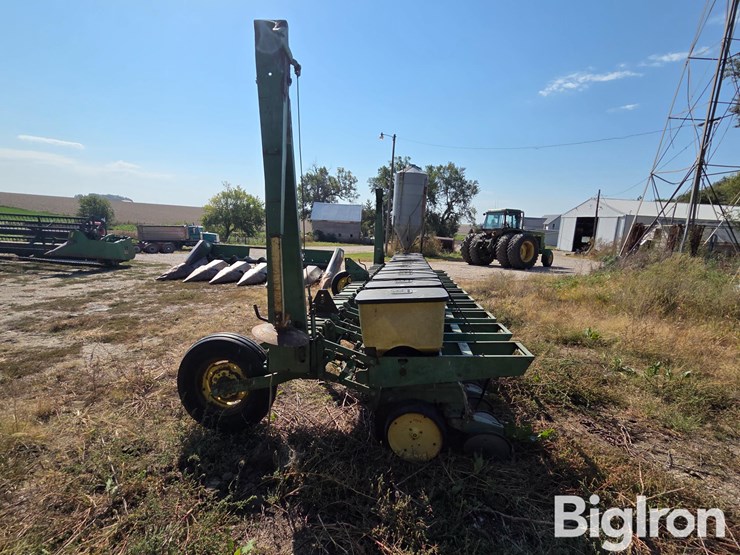 john-deere-7100-image-8