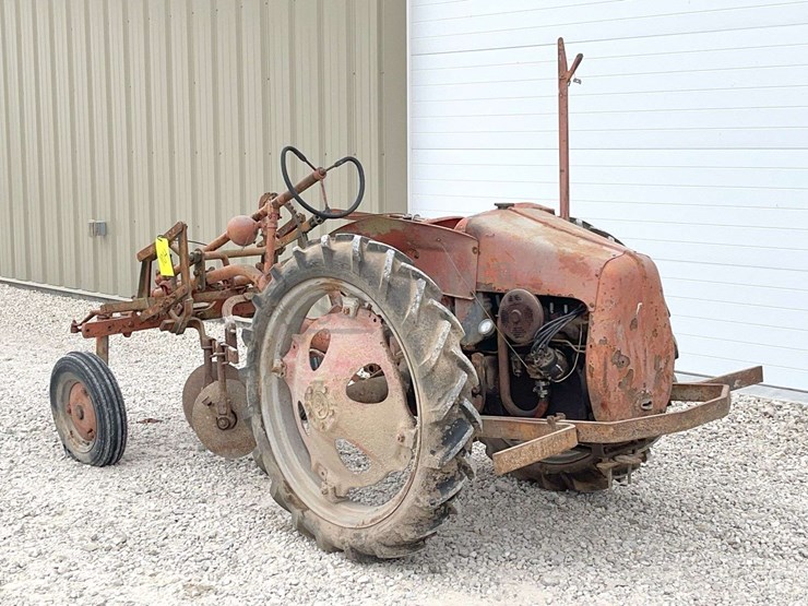 allis-chalmers-model-g-tractor-w/-implements-image-6