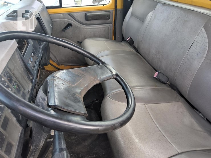 1999-international-4700-image-16