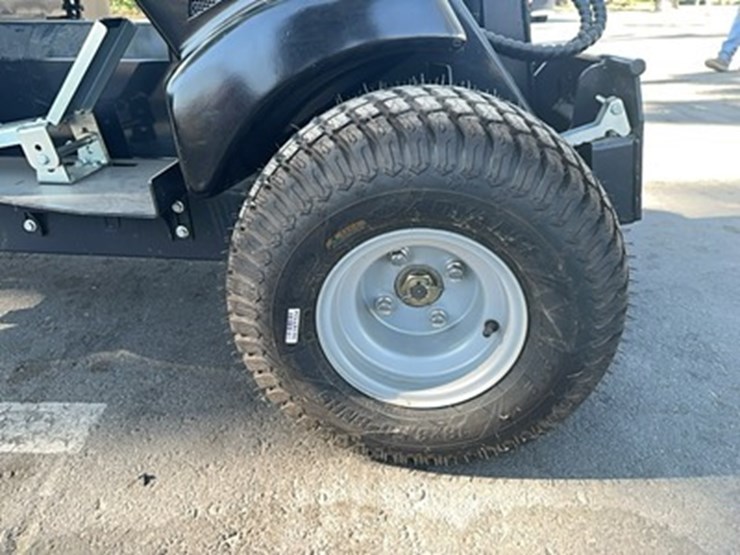 lot#--hercules-h130-mini-wheel-loader-with-fork-and-bucket-attachment-image-5