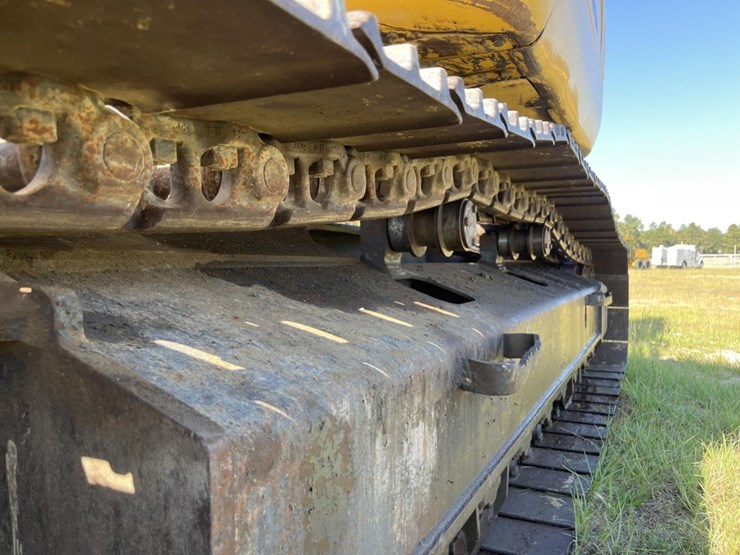 komatsu-pc228us-lc-image-80