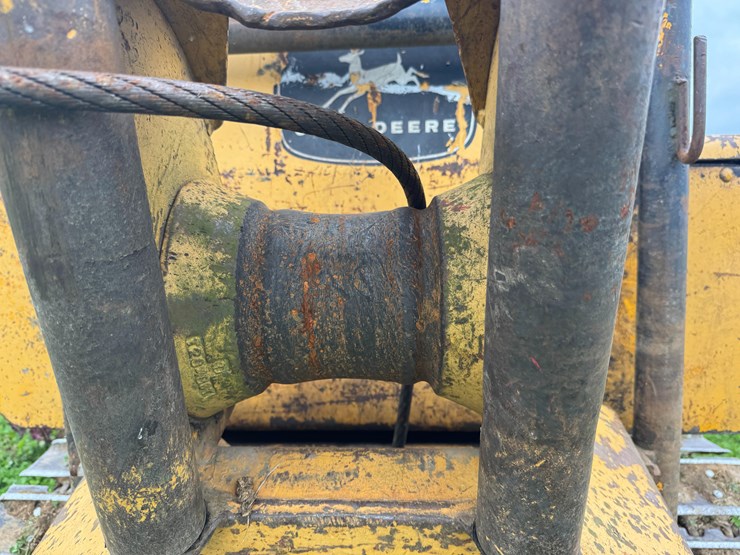 john-deere-350-image-23