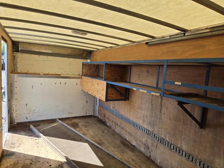 #5013-•-2015-chevrolet-4500-box-truck-image-58