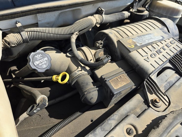 #5013-•-2015-chevrolet-4500-box-truck-image-53