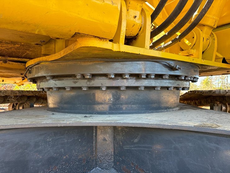 2014-komatsu-pc210-lc-10-image-37